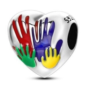 Eurocharms Strieborný prívesok S925 Srdce Ruka v Ruke