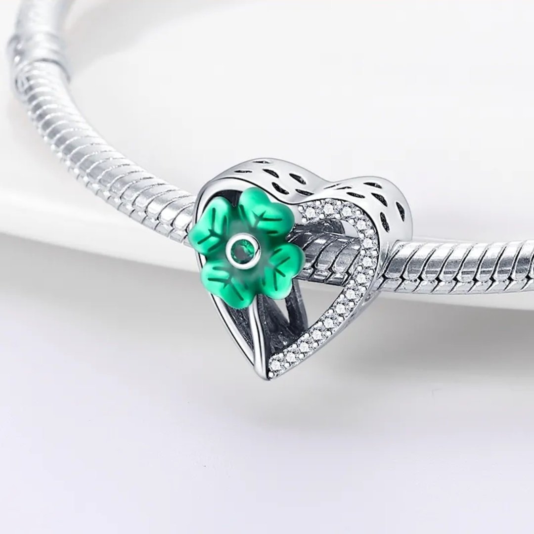 Strieborný prívesok S925 Srdce so Štvorlístkom – Obrázok 2