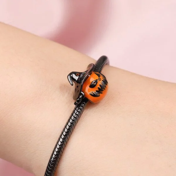 Strieborný prívesok S925 charms Halloweenska tekvica s čarodejníckym klobúkom – Obrázok 3